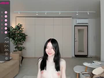 girl
        oki_dokie cam image #1184042