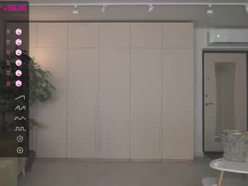 girl
        oki_dokie cam image #1408041