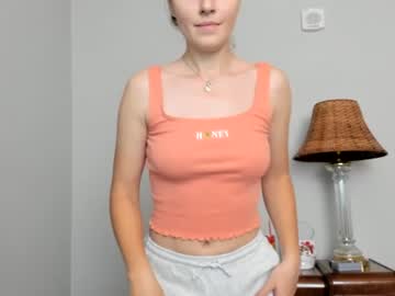 girl
        sassy3va cam image #1755539