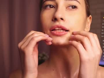 girl
        ameliajasmina cam image #1996220
