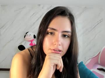 girl
        allisonpalmer cam image #2900346