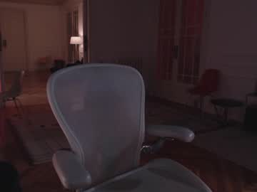 girl
        mila_ cam image #2308566