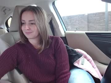 girl
        juicy_peach88 cam image #849067
