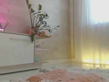 girl
        meryfoxxx cam image #2611004
