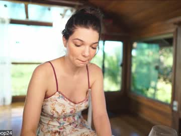 girl
        loollypop24 cam image #1357643
