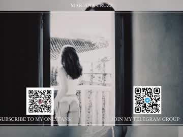 girl
        mariannacruzz cam image #2713672