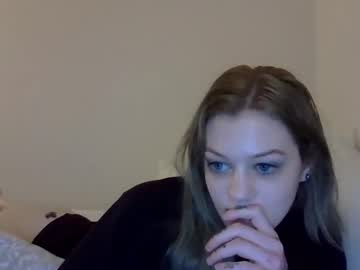 girl
        unholyxholly cam image #671331