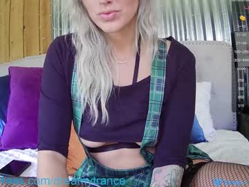 girl
        dreamytrance cam image #2679209