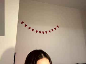girl
        catherenee cam image #4630047