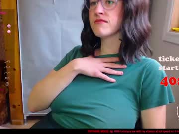 couple
        thunderkitten_ cam image #1927654
