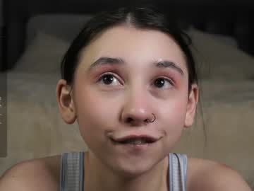 girl
        zarascarlett cam image #4012198