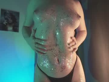 girl
        yolandabertha cam image #1368280