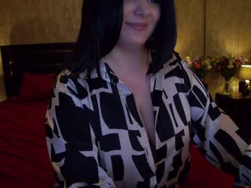 girl
        karrin cam image #4211779