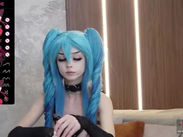 girl
        xenomy cam image #3333006