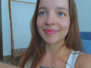 girl
        my_mia_ cam image #4435075