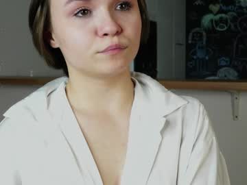 girl
        primrosecolemanf cam image #3694691