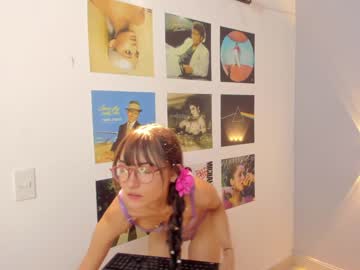 girl
        little_effy18 cam image #492252