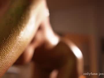 girl
        therealbonnieclydex cam image #2421841