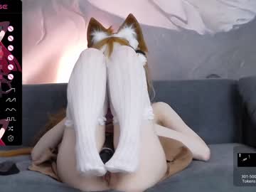 girl
        xenomy cam image #2475125