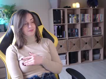 girl
        juicy_peach88 cam image #509859