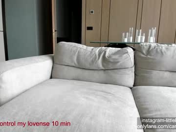 girl
        carolinaherera cam image #2965304