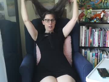 girl
        ellynaomi cam image #3120195