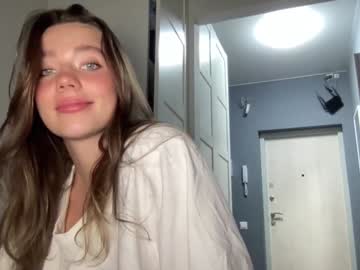 girl
        angel_from_sky cam image #3138727