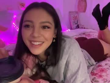 girl
        keirasworld cam image #4620214