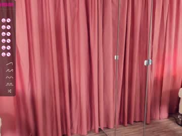 girl
        ilaveins cam image #281327