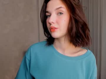 girl
        maudcouncil cam image #4298528