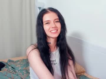 girl
        elfas_cute cam image #1256775