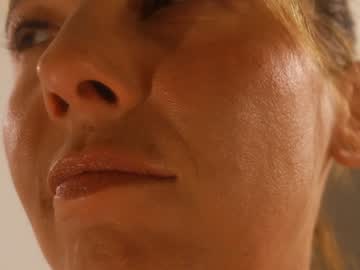 girl
        hatnbelt cam image #732140