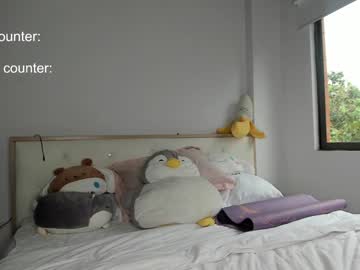 girl
        lonelly_lolly98 cam image #2737477