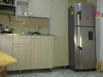 girl
        sow_fitt cam image #2259106