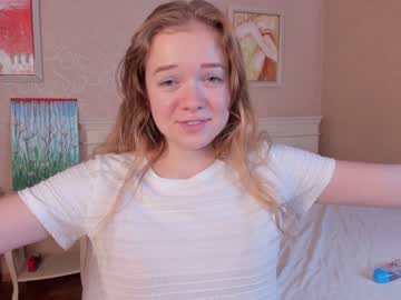 girl
        emelianae cam image #1757194