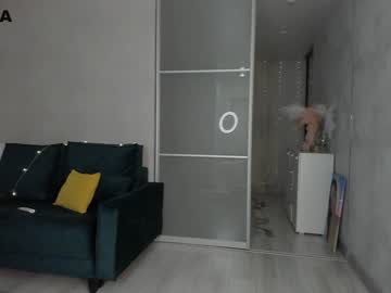girl
        mia_devill cam image #538088