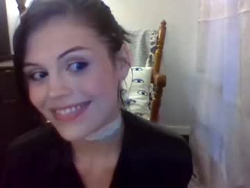 girl
        dreamlilys cam image #2765560
