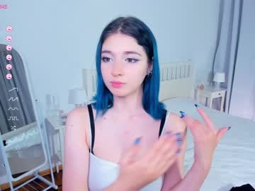 girl
        your_desssert cam image #1720778