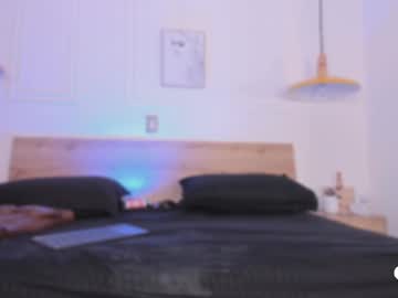 girl
        bella__donne cam image #4489439