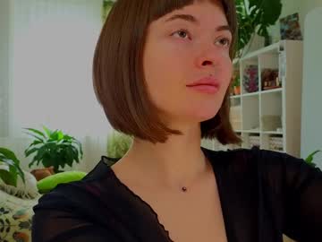 girl
        lana_sky cam image #4421151
