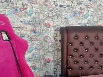 girl
        angelina_new cam image #986346