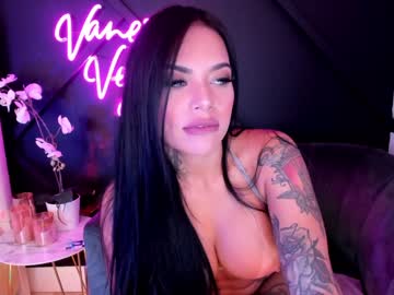 girl
        vanessa_vega cam image #1004696