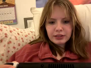 girl
        starlightft cam image #2437471