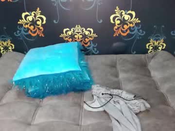 couple Close-up Pussy Web Cam Girls with skinnyx_cute18