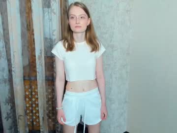 girl
        meand_you cam image #1478330