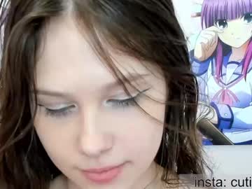 girl
        avrora_deis cam image #2155355