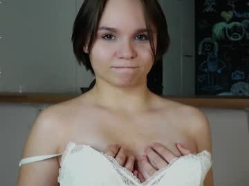 girl
        primrosecolemanf cam image #3694505