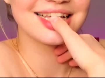 girl
        vanessamo cam image #205137