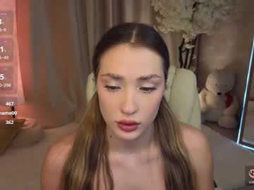 girl
        lori_blushcrystal cam image #3998297