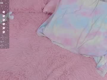 girl
        little_effy18 cam image #2049295
